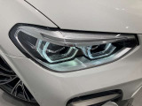 BMWを熟知したメカニックによる、360度の納車前点検。ドイツ本国と同様の教育・訓練を受けたメカニックが、360度によるポイントを徹底的に点検、整備した後にお客様にお引渡しします。