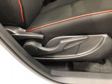 シートリフター機能付き。 自分の最適ポジションを、見つけていただけます。