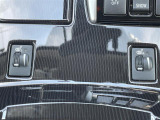 店舗にて現車の確認もいただけますので、お電話で在庫のご確認の上是非ご来店くださいませ。