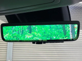 【デジタルインナーミラー】後席の大きな荷物や同乗者で後方が確認しづらい時でも安心!カメラが撮影した車両後方の映像をルームミラー内に表示。クリアな視界で状況の確認が可能です!