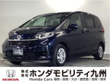 フリードG ホンダセンシング 6人乗りです。ホンダセンシングを標準装備したこの車両は、パワースライドドアや、オートエアコン、スマートキー等、充実装備のグレードです。