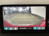 バックモニター付きで、車庫入れやバック時の後方確認をしっかりサポート。モニターに映し出される映像で死角も確認しやすく、狭い場所での駐車や後退時の操作をより安心して行えます。
