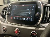 お持ちのスマートフォンが使える、Car Play&Android Auto対応のU-Connectを搭載。ナビゲーションアプリがご利用いただけます。