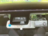 【スズキ セーフティサポート】走行中に前方の車両等を認識し、衝突しそうな時は警報とブレーキで衝突回避と被害軽減をアシスト。より安全にドライブをお楽しみいただけます。