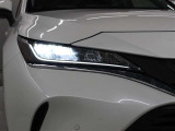 LEDヘッドライトには「オートマチックハイビームシステム」を搭載。夜間走行時にハイビームで走行可能と判断した場合、ロービームとハイビームを自動的に切り替え、前方視界確保をアシストします。