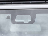 【スズキ セーフティサポート】走行中に前方の車両等を認識し、衝突しそうな時は警報とブレーキで衝突回避と被害軽減をアシスト。より安全にドライブをお楽しみいただけます。