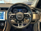 XF R ダイナミックSE 4WD 本革シート