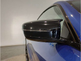 【BMWミラー】視認性の高いスタイリッシュなミラー。自動防眩機能も付いており夜間のドライビングをサポートします。