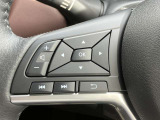 ステアリングスイッチ搭載!ハンドルひとつで手を離さなくても運転中視線をそらさなくても操作が出来て便利です