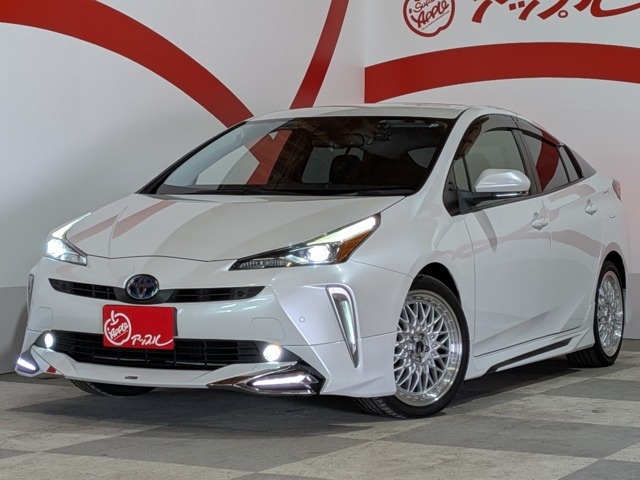 プリウス 1.8 S セーフティ プラスII E-Four 4WD