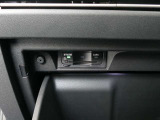 グローブボックス内にETC2.0搭載です