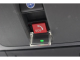 「Honda CONNECT」で緊急時にオペレーターのサポートを受けたり、スマートフォンでクルマのエアコンをONにできたりと『つながる』サービスが受けられます。※別途、登録必要。