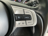 【アダプティブ・クルーズ・コントロール】予め設定した車速内でクルマが自動的に加減速。 前走車との適切な車間距離を維持しながら追従走行し、高速道路でのドライバーの疲労を軽減してくれる嬉しい機能付♪