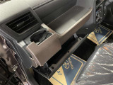 ダッシュボード周辺画像です。小物を置くのに便利な収納スペースです(^^♪
