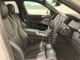 X6  M50i 4WD