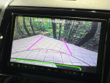 【バックカメラ】駐車時に後方がリアルタイム映像で確認できます。大型商業施設や立体駐車場での駐車時や、夜間のバック時に大活躍!運転スキルに関わらず、今や必須となった装備のひとつです!