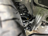お車を安心してお乗りいただく為には、足回りの定期点検が欠かせません。サービスサポート(有償保証)では無料点検もご提供しており、安心のカーライフをお過ごしいただけるサポート体制が整っています。