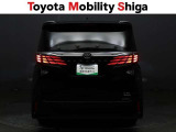 リヤのコンビネーションランプは後続車からも確認しやすいデザインです。
