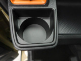 ダイハツディーラーでは「ダイハツ認定U-CAR」という基準を設け、車選びに詳しくないお客様でも「安心して選べる」をご提供しています。