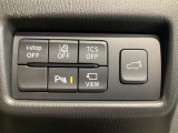 TCS(トラクションコントロールシステム)&DSC(横滑り防止機構)やBSM(隣車線上の側・後方からの車両接近を通知)、LDWS(車線逸脱警報システム)で安全運転をサポート!