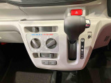 納車前にはプロのメカニックが、各部の点検を行います。ディーラーにしか出来ない品質、そしてサービスできっと満足していただけると思います!