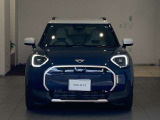 また、MINI正規認定中古車は、エマージェンシーサービスが自動付帯。24時間365日、皆様のカーライフをサポート致します。確かな安心のうえで、「駆けぬける歓び」をご堪能ください。