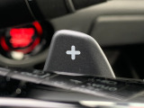 ■パドルシフト■ステアリングから手を離さずに、簡単にシフトチェンジ。マニュアル車感覚のシフトチェンジが愉しめます。自分の手で操縦している感が増して運転を愉しく出来る装備です!