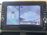 【アラウンドビューモニター】車を上から見下ろしているかのような映像で周囲の状況がひと目で確認、狭い駐車場に駐車するときも安心です♪♪障害物などがあると警告音がなりますので安心して駐車が出来ます★