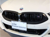 【キドニーグリル】BMWは約90年もの間、ほぼ全ての車両にひと目でBMWだと分かるこの特徴的なフロントグリルが備えられ、デザイン・アイコンとして親しまれてきました。