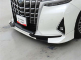 TRD製フロントスポイラーを装着しております。