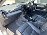 ◆LIBERALAは、輸入車選びの新たなスタイルを提案するインポート・セレクト・ブランドです。オーナー様となる方がクルマから直接感じる感性を第一にした、最良の一台との出会いをコーディネートいたします。