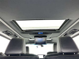 サンルーフ装備車両! 晴れやかな気分でドライブを楽しむことが出来ますよ♪