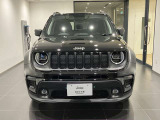 【フロントグリル】7スロットルグリルはJeep伝統の証です。SUVのみにこだわり続けている伝統あるJeep車へお乗り頂いてみてはいかがですか?