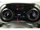 マルチインフォメーションディスプレイ付きのメーターです!エコ運転へ導く多彩な情報を表示してくれます。