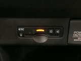 いまや快適なカーライフに欠かせないETCが付いています。