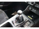 6速MTのお車です♪直感的な操作を楽しむことができます!