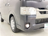 フォグランプ装着車です。暗い夜道の車両前方を明るく照らします
