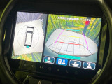 【全方位モニター用カメラ】専用のカメラにより、上から見下ろしたような視点で360度クルマの周囲を確認することができます☆死角部分も確認しやすく、狭い場所での切り返しや駐車もスムーズに行えます。