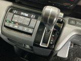 発進時から滑らかに加速する無段階変速のCVTはストップ&ゴーの多い街の中も快適です