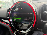 車両の詳細、ご質問につきましては、弊社営業スタッフまでお気軽にご連絡下さいませ。遠方のお客様には実車の詳細画像送信も承ります。お客様からのお問合せをお待ち致しております。