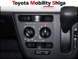 マニュアルエアコン装着車です。お好みのモ-ドに設定して、快適な室内温度をお楽しみ下さい。