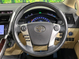 【純正革巻きステアリング】上質な革を使用することで、手にしっかり馴染みとても運転しやすいハンドルです♪