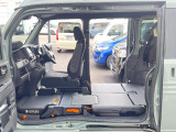 助手席側はピラーレスとなっていて、荷物の出し入れがスムーズに行えます。