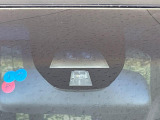 【シティブレーキアクティブシステム】低速走行中に前方の車両等を認識し、衝突しそうな時は警報とブレーキで衝突回避と被害軽減をアシスト。より安全にドライブをお楽しみいただけます。