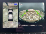 アラウンドビューモニター。前後左右の4つのカメラで車を上から見たような映像をナビ画面に映すので人や物を確認できとても安全です。