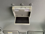 【両側パワースライドドア】両側がパワースライドドアになっており、運転席のスイッチやスマートキーでも開閉が可能です!開口部も広いので乗り降りも楽々♪