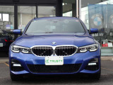 BMW在庫保有台数常時100台以上!ご来店の際はBMW本店(厚木市下荻野140-1)にご来店ください!弊社自慢の全天候型ショールーム!BMW在庫保有台数常時100台以上ございます!