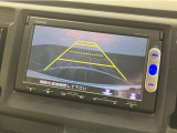 バックカメラが装備されており、後方の安全確認はもちろんのこと狭い場所での駐車や雨の日・夜間など視界の悪いコンディションでのストレスの軽減にもなります!