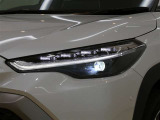 LEDヘッドライトです。デザイン性がよくとても明るいので、夜間の走行や悪天候でも安心です。しかも長寿命!