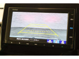 バックカメラが装備されており、後方の安全確認はもちろんのこと狭い場所での駐車や雨の日・夜間など視界の悪いコンディションでのストレスの軽減にもなります!